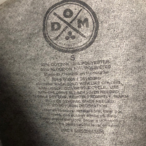 HANG ON LET ME OVERTHINK THIS gray short sleeve tee shirt. Size Small. - Picture 3 of 5